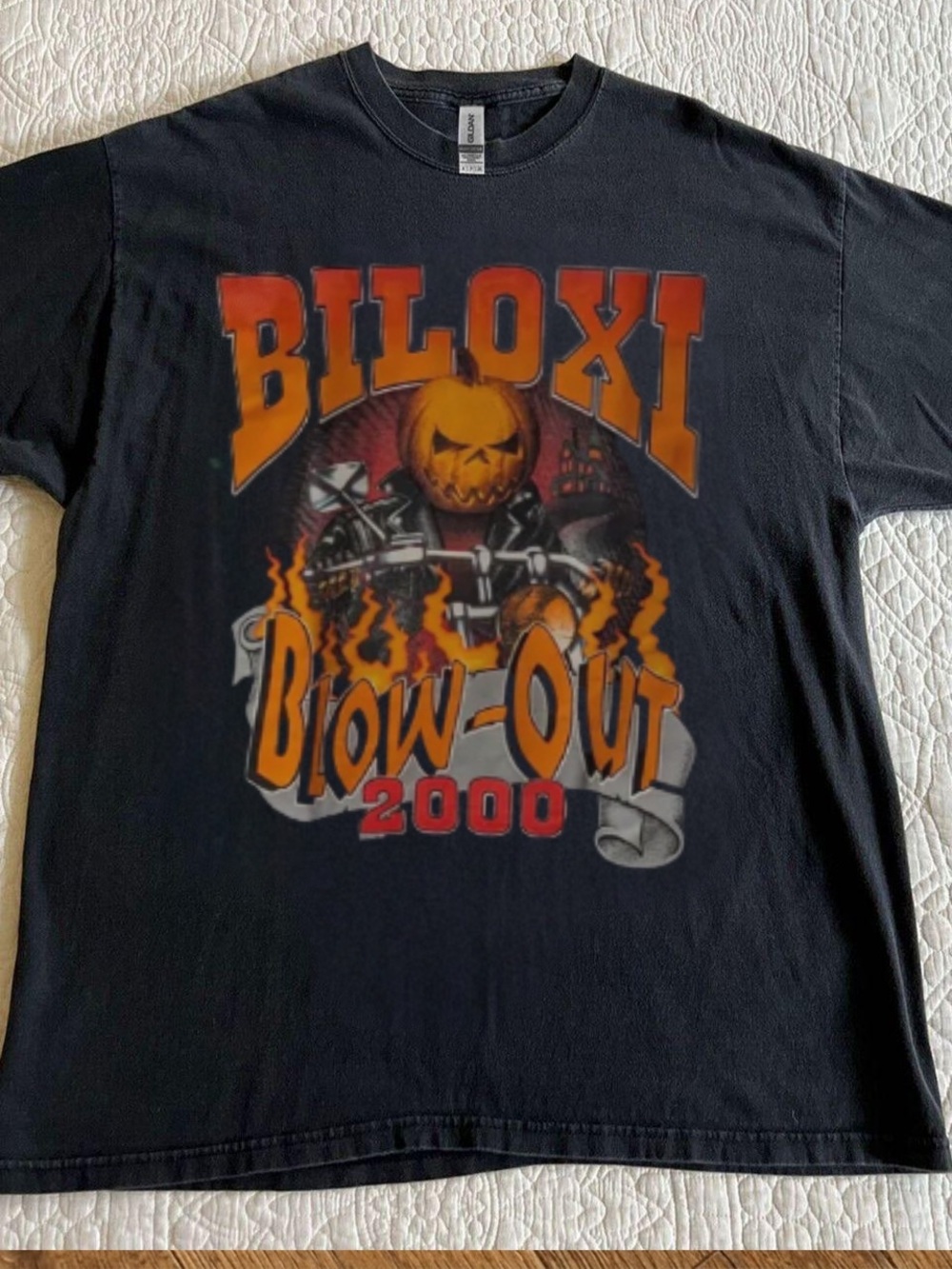 Gildan Unisex’s Black Biloxi Blow-Out 2000 Graphic Tee